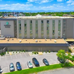 Embassy By Hilton Tech Center North Hotel